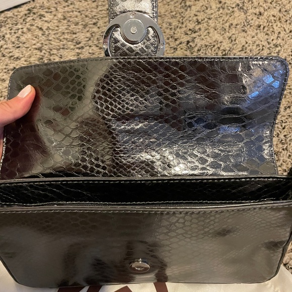 NWOT Michael Kors Fulton Silver Snakeskin Baguette - Picture 7 of 8